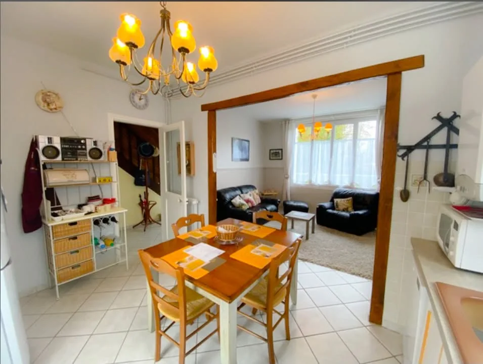 Salle à manger avant rénovation